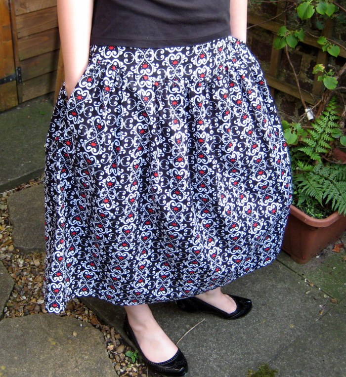 Wide Waist Band Skirt - with pockets!