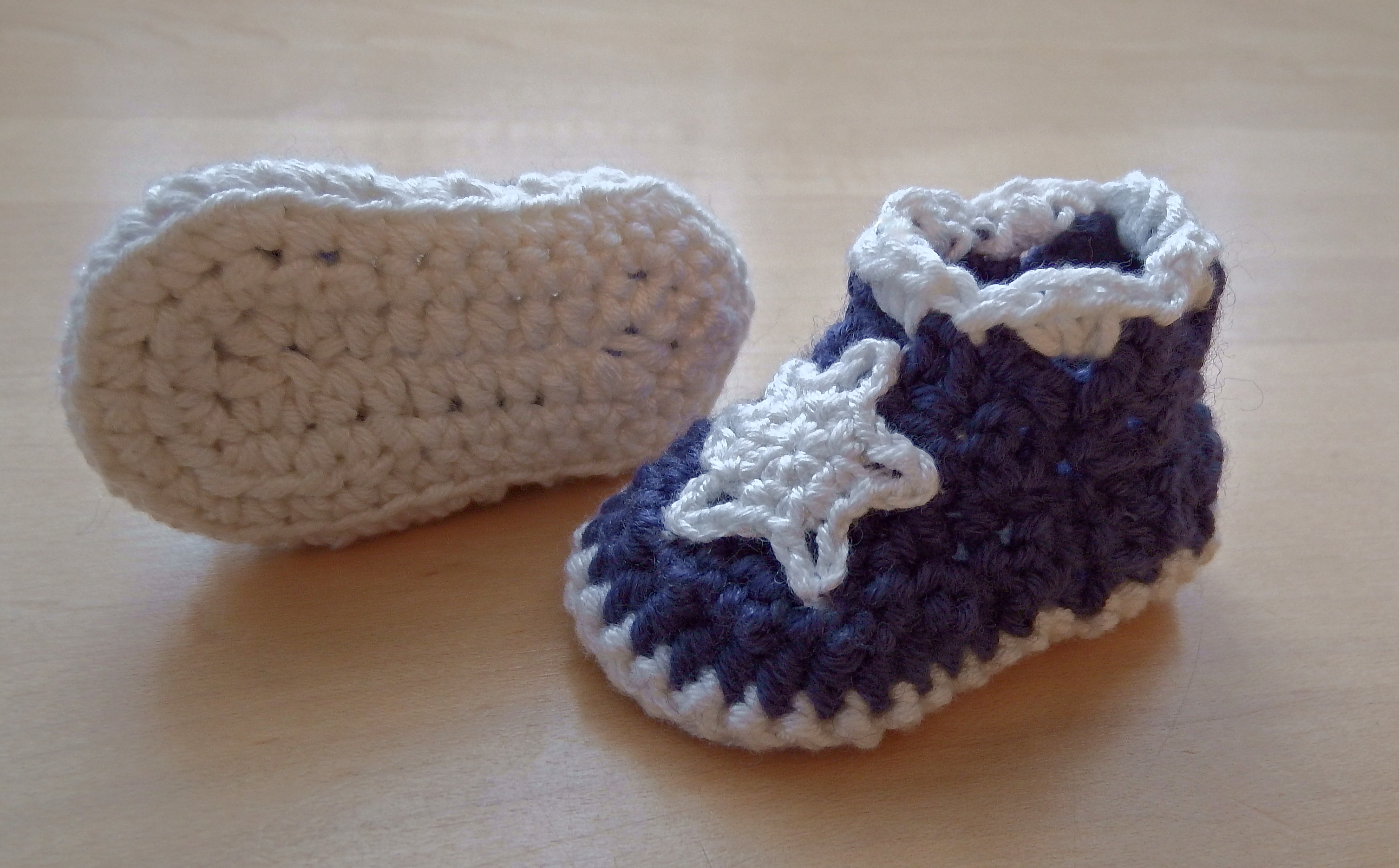 Icicles Baby Booties